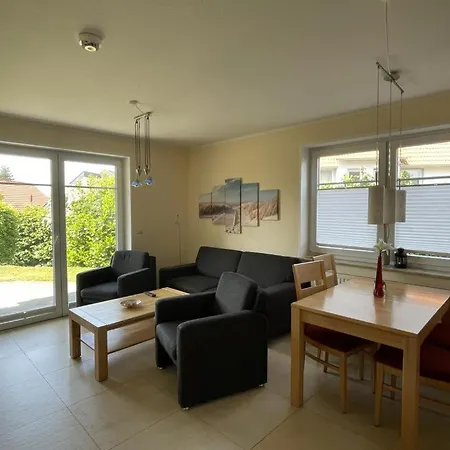 202 In Strand- Und Spielplatznähe